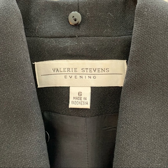 Valeri Stevens Evening jacket. Size 6. - Picture 9 of 9